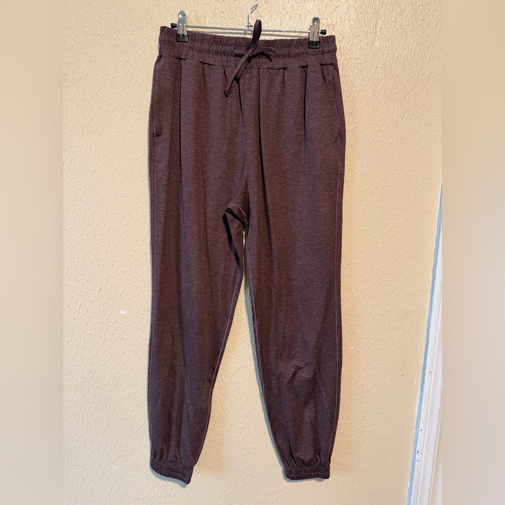 Girlfriend Collective ReSet Joggers in Plum‎ Size Small Drawstring Waist Soft